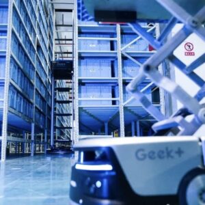 Geek+ объединяет усилия с Comix - Внедрение первого решения для парка роботов-min